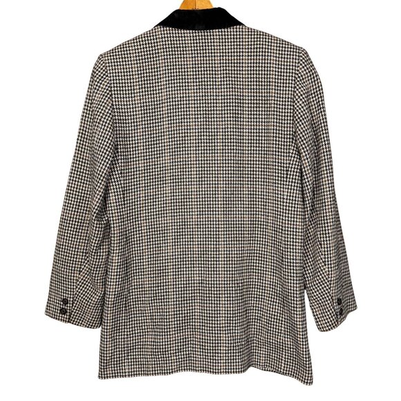Vintage Wool Blend Houndstooth Blazer with Velvet Collar, Size 6, 90s Academia - Picture 6 of 9